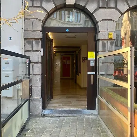 Antwerp City Hostel *